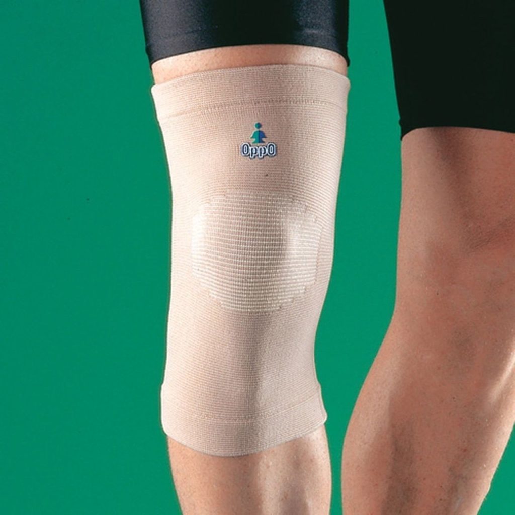 Защити колено: наколенники и бинты